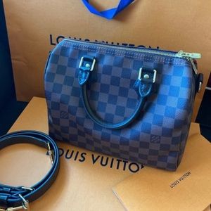 Louis Vuitton Bandouliere 25